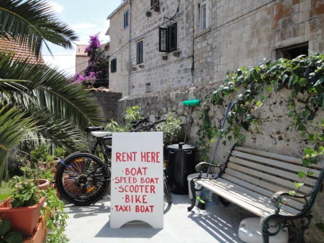 Apartments Haracic Hvar Town Eksteriør bilde